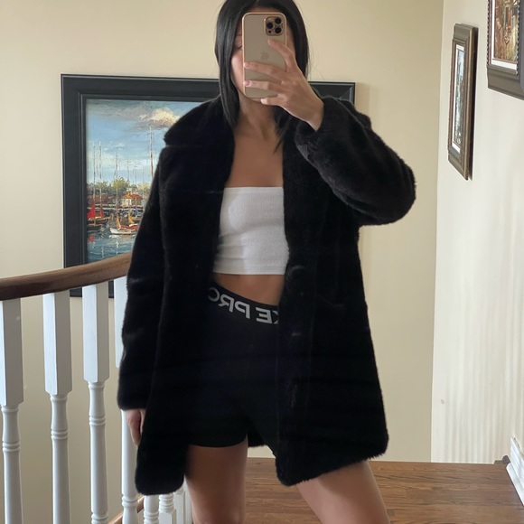 Zara fur coat - Picture 1 of 3